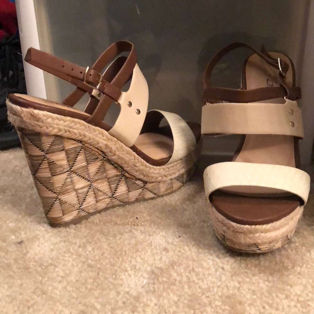 Gently used wedges